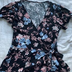 American eagle floral top